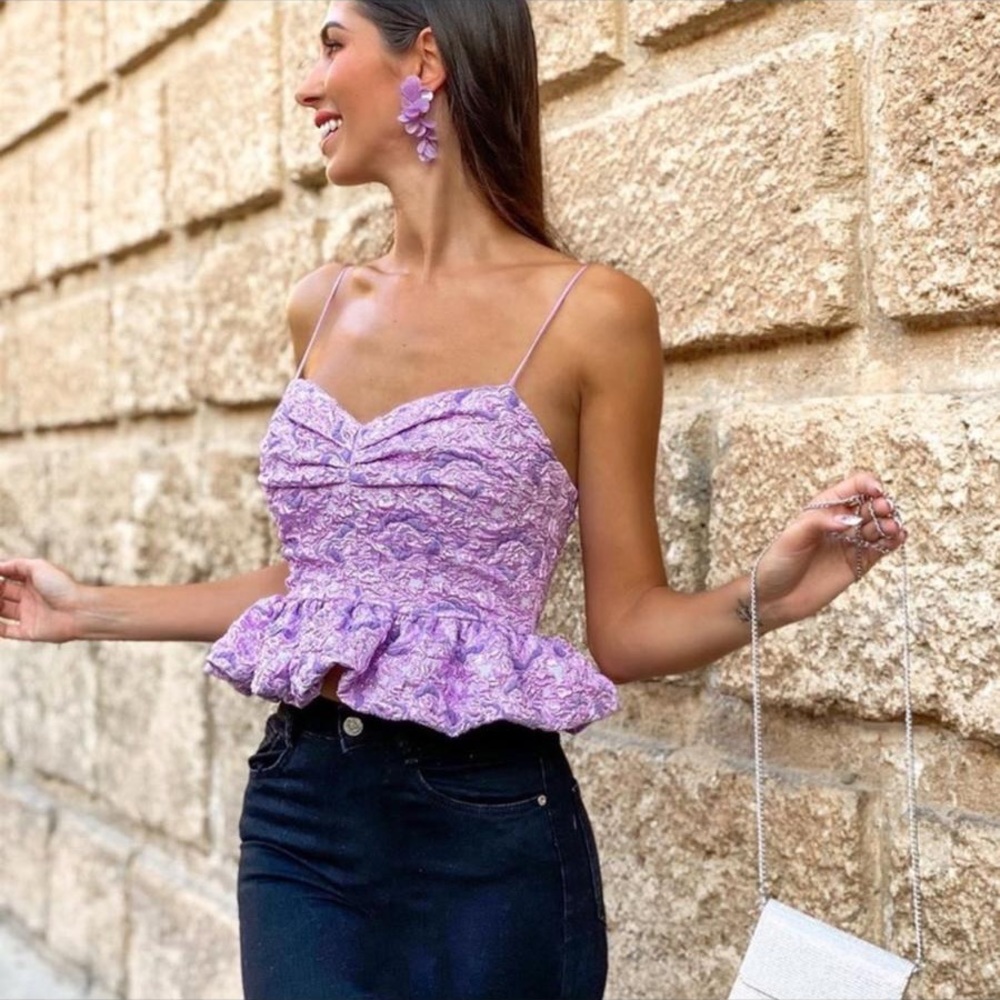 ❌🛑SOLD🛑❌Peplum Limited Edition Top - Picture 4 of 15